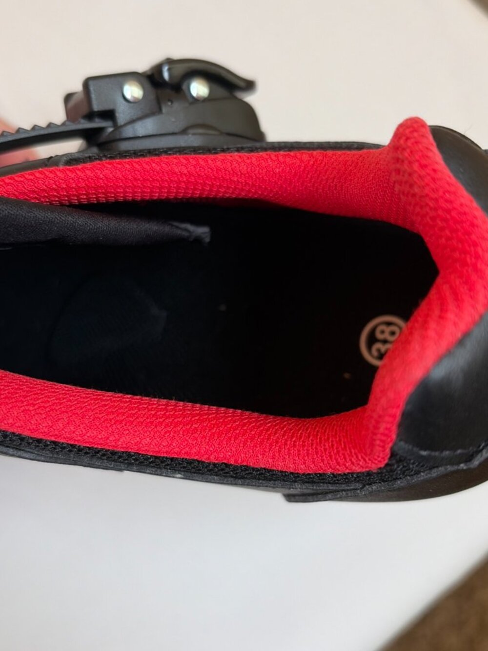 Peloton US Size 7 Peloton Size 38 Cycling Shoes Women's 7 Black - Picture 9 of 9